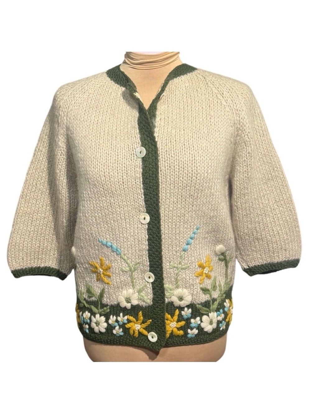 Vintage LARI Hand Knit Italian Wool Mohair Cardigan Floral Embroidered Beige 12